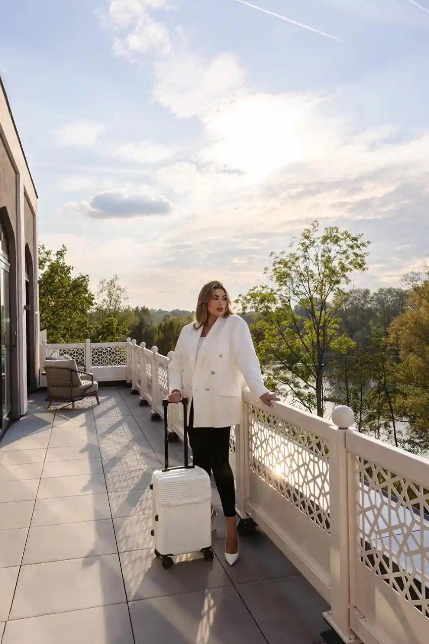 Front Open Suitcase H11 – Smart Handbagage Kofferr - 35 liter - Off White