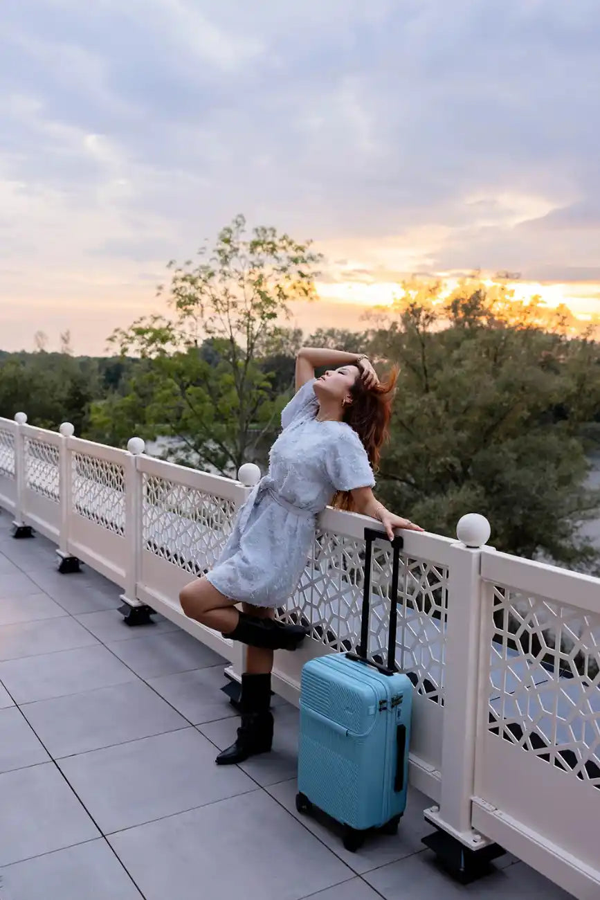 Front Open Suitcase H11 – Smart Handbagage Kofferr - 35 liter - Blue