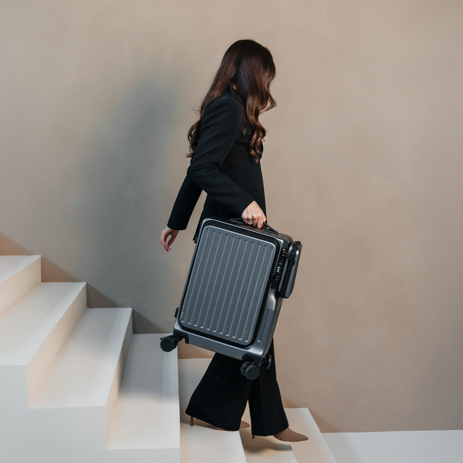 Front Open Carry-On – Smart Handbagage Koffer - 36 liter - Gray